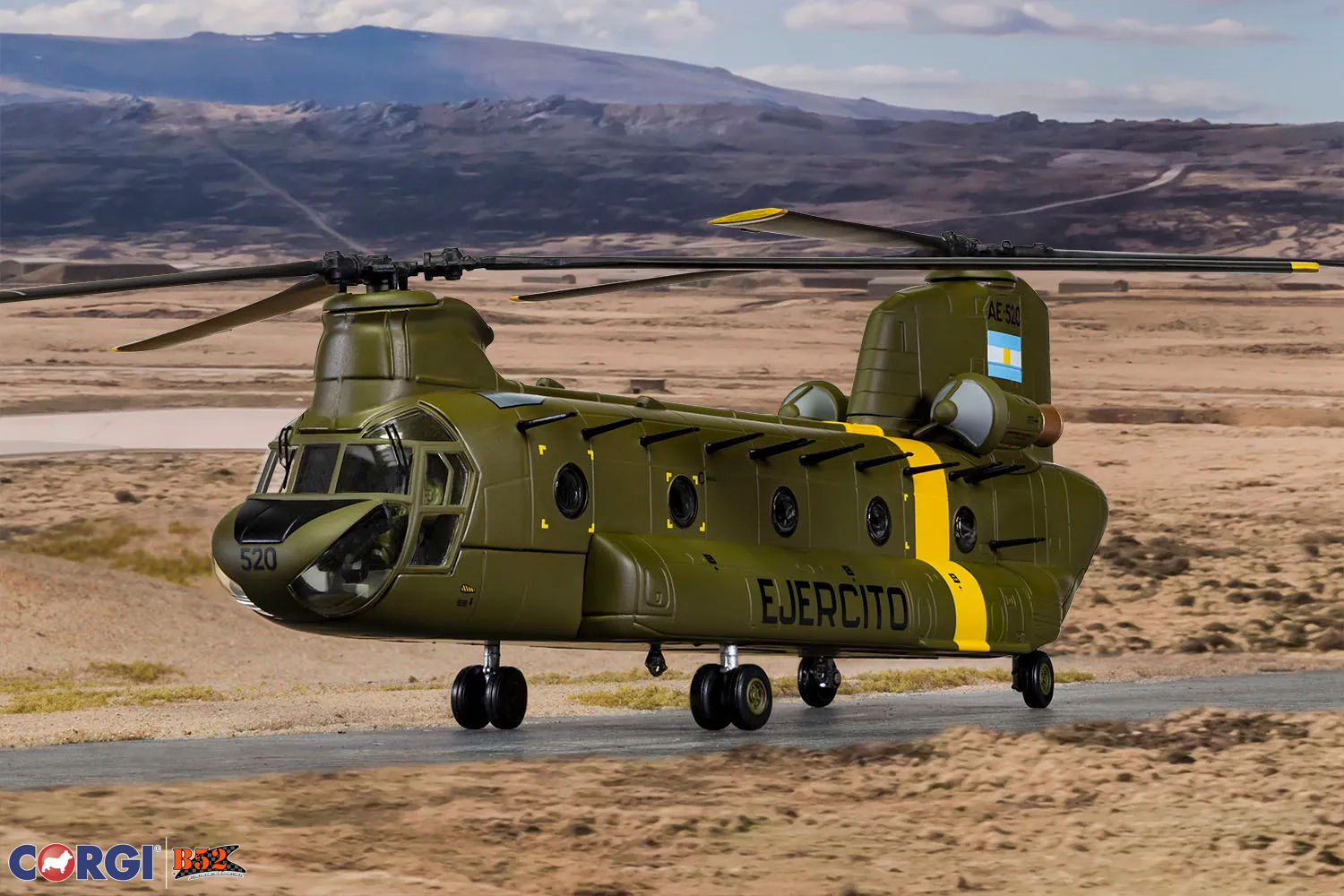 Corgi - Boeing CH-47C Chinook AE-520 - Falklands: AA34217 - B52 Online