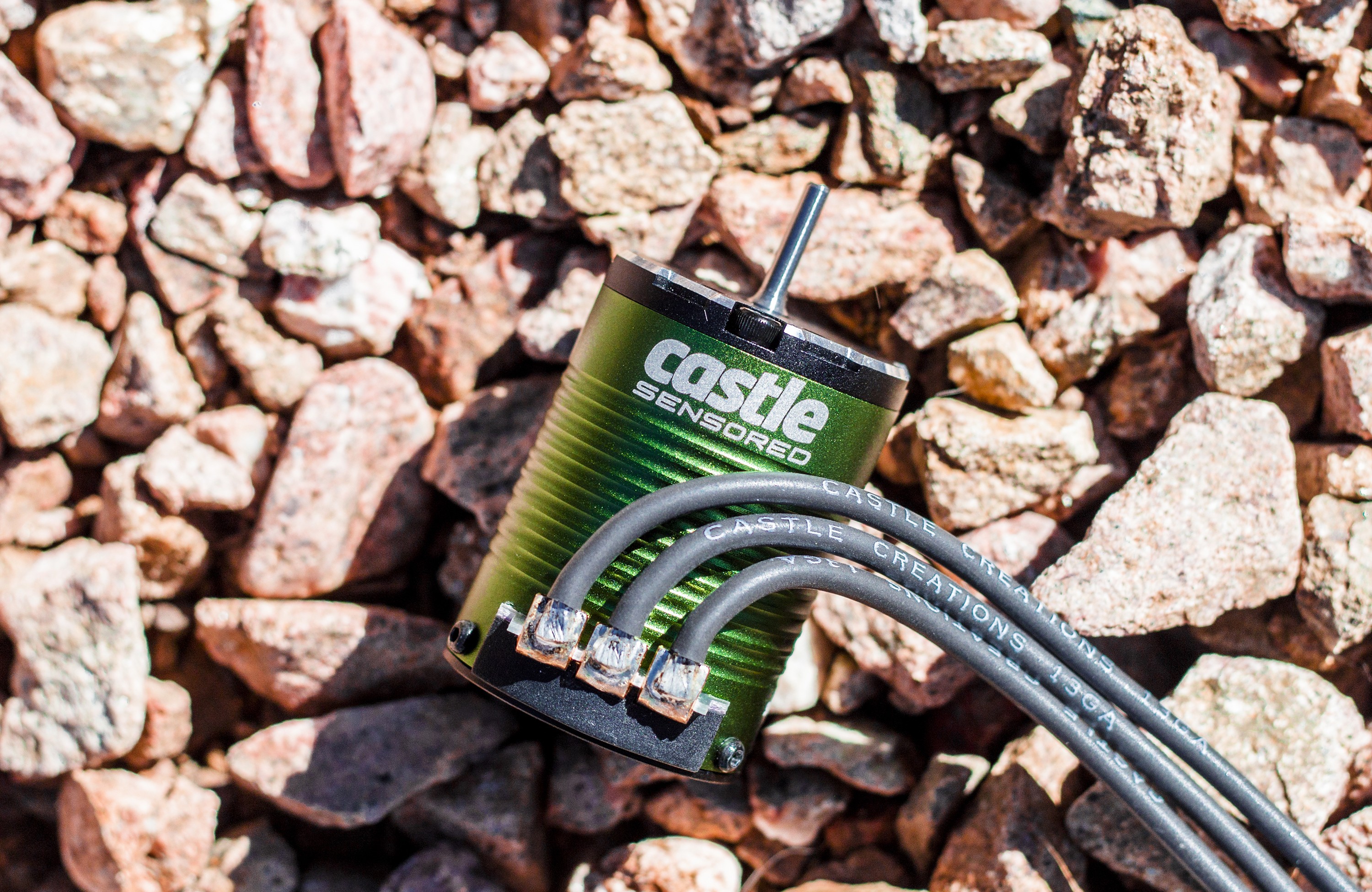 Castle - Castle 1406 - 6900Kv - SENSORED - 1:10: 060-0058-00 - B52 Online