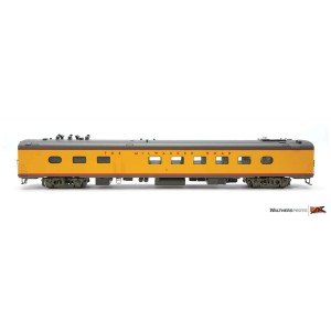 Walthers HO - Milwaukee Road 48-Seat Diner #126: 920-9868
